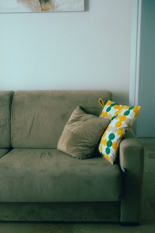 Budget-Friendly Tips for a Cosy and Inviting Living Room